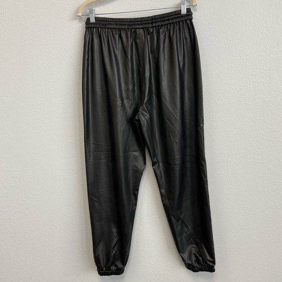 Blank NYC Black Faux Leather Relaxed Fit Jogger Size 30 - Picture 8 of 16